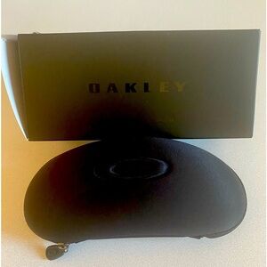 OAKLE! NEW~ brand new! SUTRO LITE MATTE BLACK sunglasses